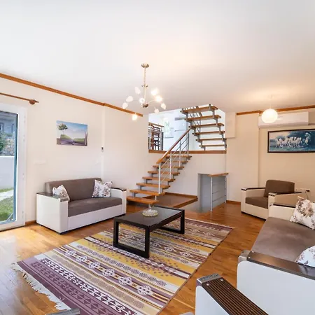 Vila Oezel Havuzlu - Goecek Fethiye
