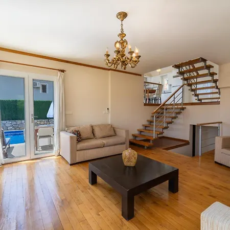 Vila Oezel Havuzlu - Goecek Fethiye