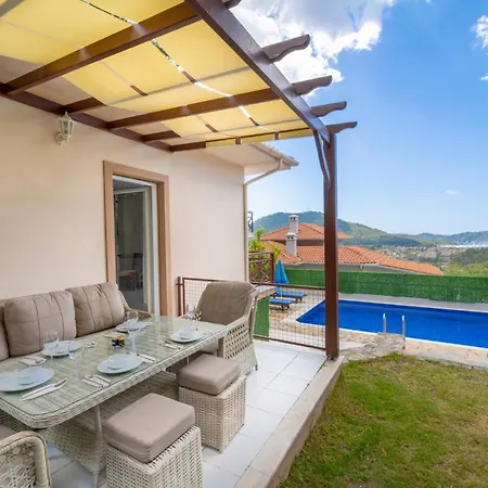 Vila Oezel Havuzlu - Goecek *