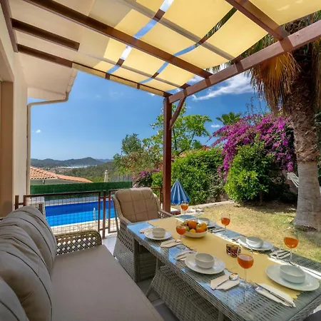 Vila Oezel Havuzlu - Goecek Fethiye
